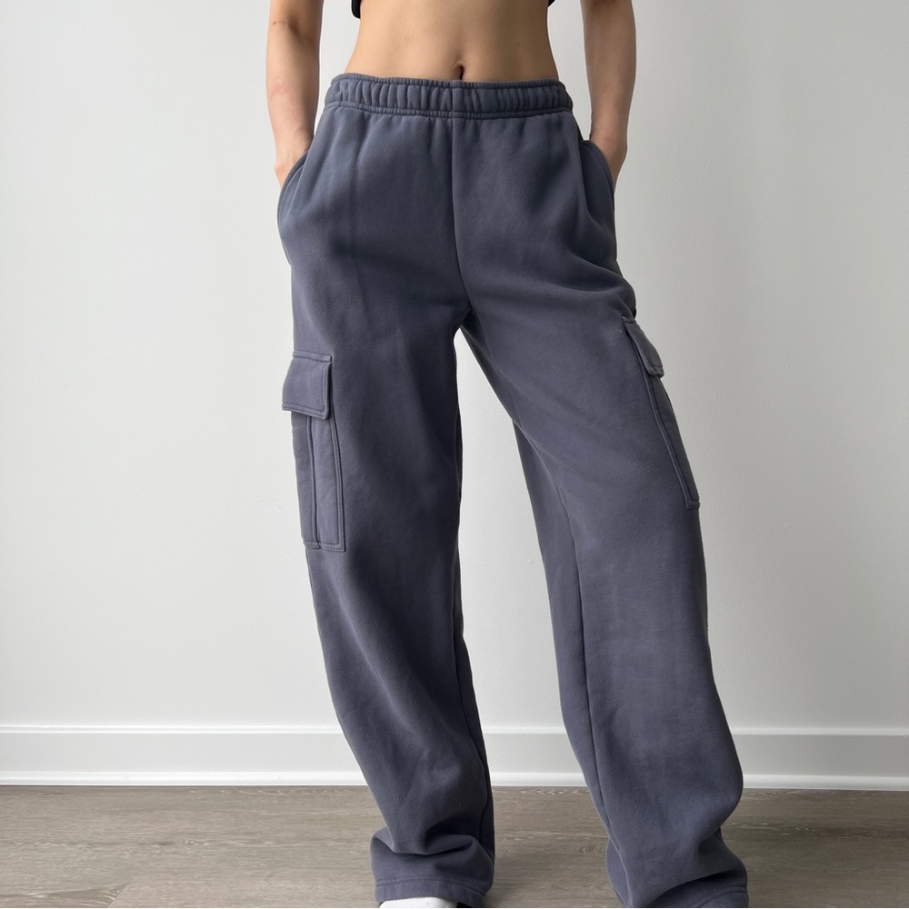 Aritzia Tna Cozy Fleece Mega Cargo Oversized Wide-Leg Sweatpants Vintage Navy